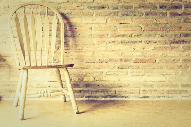 Jakie są korzyści z zastosowania ciętej cegły podłogowej w aranżacji wnętrz?