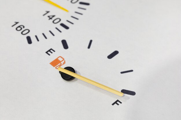 Jak prawidłowe zarządzanie czasem pracy kierowców wpływa na bezpieczeństwo i efektywność w firmach transportowych?