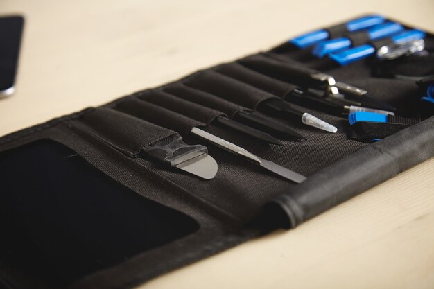 Bezinwazyjne Techniki Awaryjnego Otwierania Sejfów: Jak To Działa?