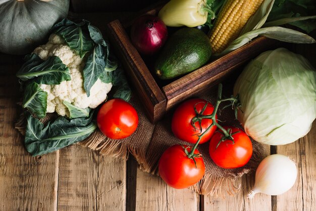 Smaki natury: Jak czerpać radość z jedzenia sezonowych produktów?