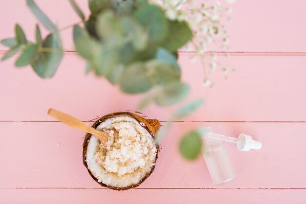 Naturalne podejście do pielęgnacji dziecka: jak korzystać z dobrodziejstw natury w codziennych rytuałach