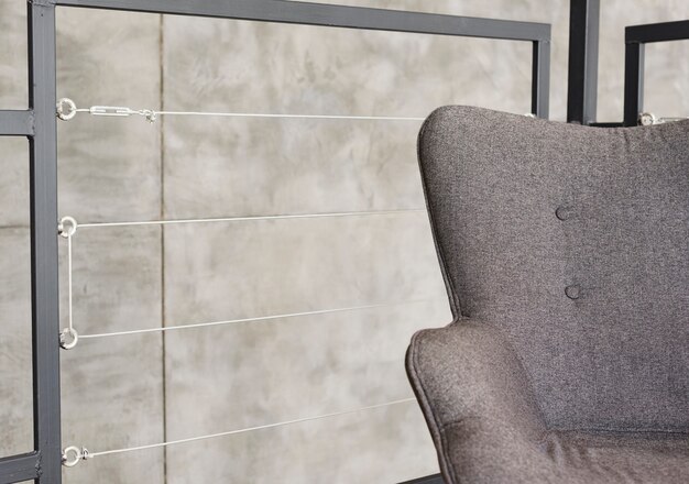 Nowoczesne rozwiązania w aranżacji wnętrz: jak wybrać idealne płytki podłogowe do salonu?