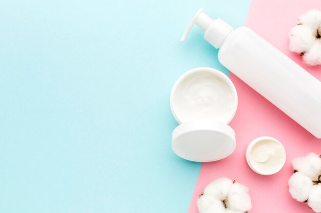 Jakie są najważniejsze czynniki wpływające na dobór kosmetyków dla delikatnej skóry dziecka?