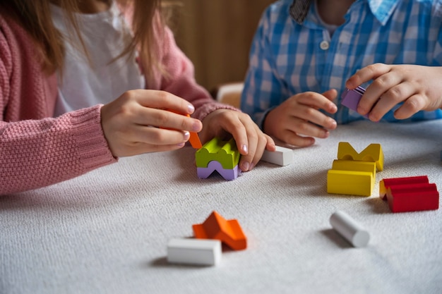 Zabawki jako narzędzie do rozwijania empatii i zrozumienia u dzieci